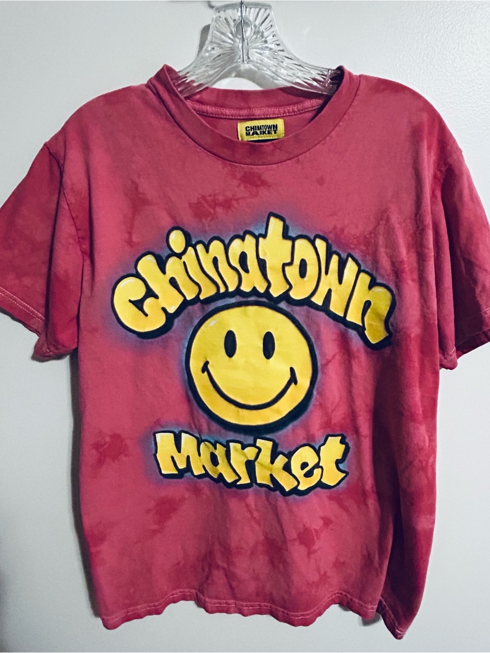 Chinatown Market Women's Red Tie-Dye Smiley Short Sleeve Tee